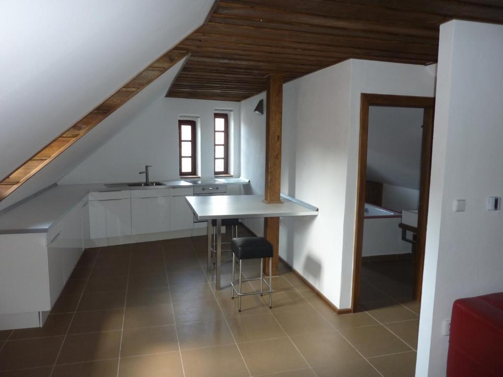 Holubnik Statecnych Zen Kralovych Luze Room photo
