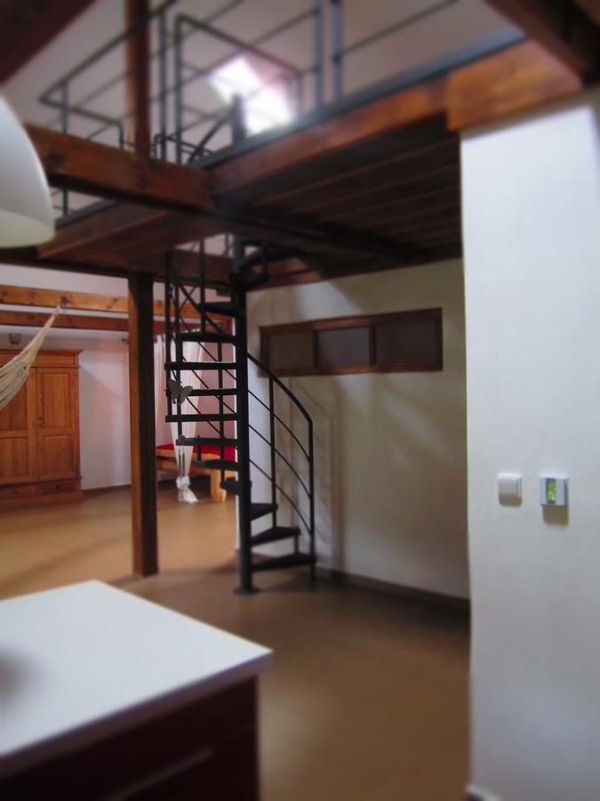 Holubnik Statecnych Zen Kralovych Luze Exterior photo