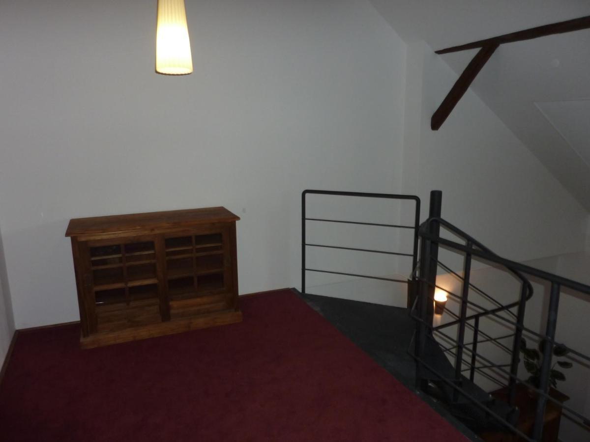 Holubnik Statecnych Zen Kralovych Luze Room photo